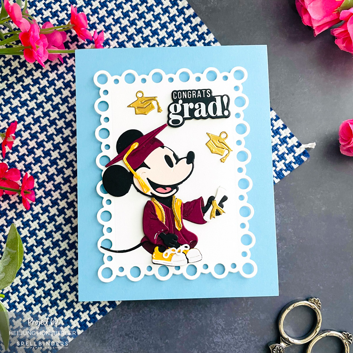 Classic Mouse Graduation Card 🎉